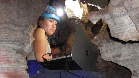 Artec Eva ventures deep underground to scan human ancestor Homo naledi