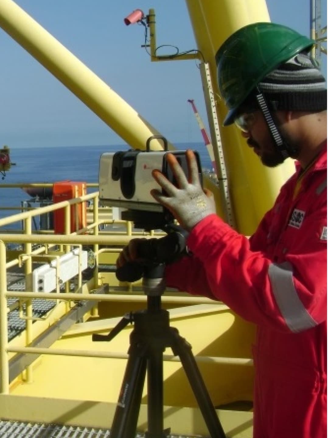 Artec Leo and Ray facilitate the safe removal, refabrication, and replacement of a damaged 15-meter vertical pipe on an offshore vessel in West Africa