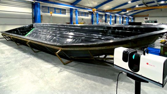 Reverse engineering of a speedboat